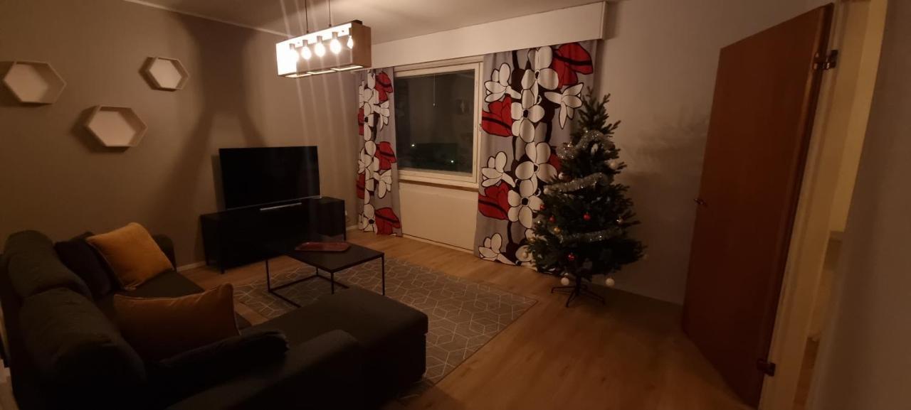 רובניימי Apartment For Four At The City Center מראה חיצוני תמונה
